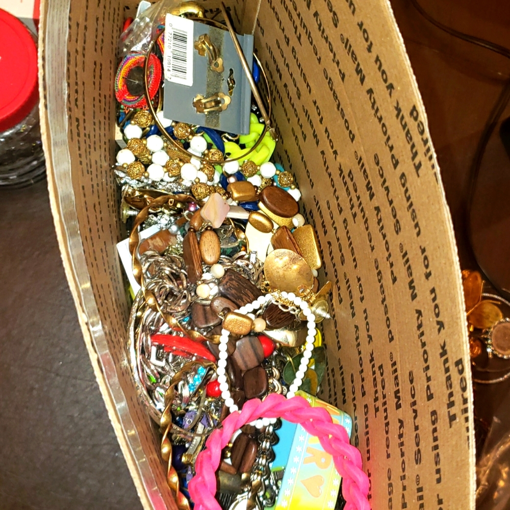 8-9lbs. of costume jewelry